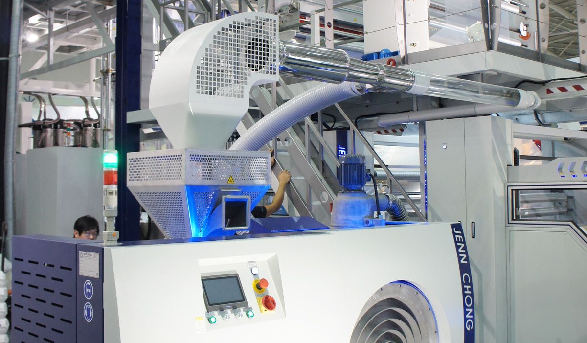 Inline Edge-Trim Recycler for HDPE/LDPE/LLDPE Inline Edge-Trim Recycler for HDPE/LDPE/LLDPE